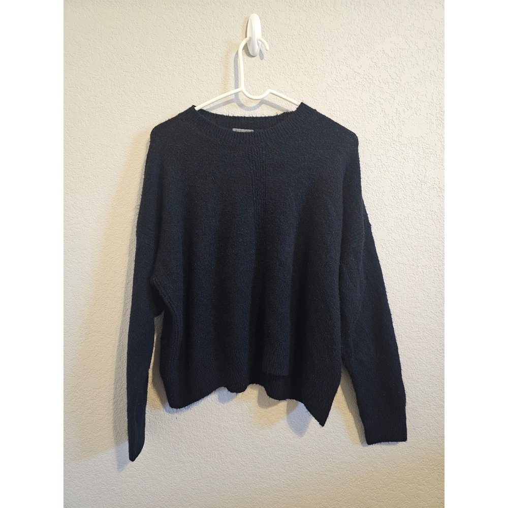 Camuto Black Quiet Luxury Knit Crewneck Sweater Dark Academia Chic Classy Medium
